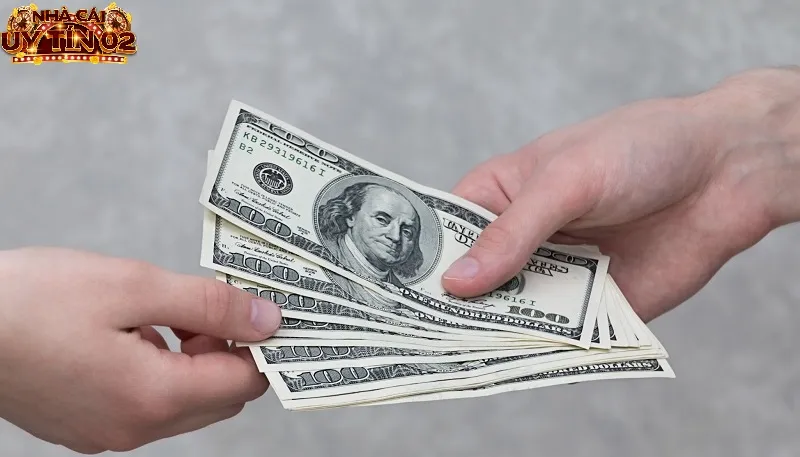 Giải mã chi tiết các giấc ngủ nằm mơ thấy người ta cho tiền đánh số gì?