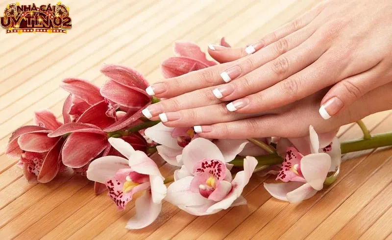 Giấc mơ thấy ngón tay dài ngắn bất thường