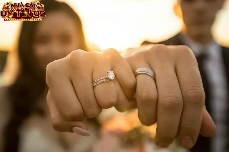 Mơ thấy nhẫn cưới nên đánh lô đề con gì?